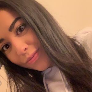 Meet your Posher, Isabelle